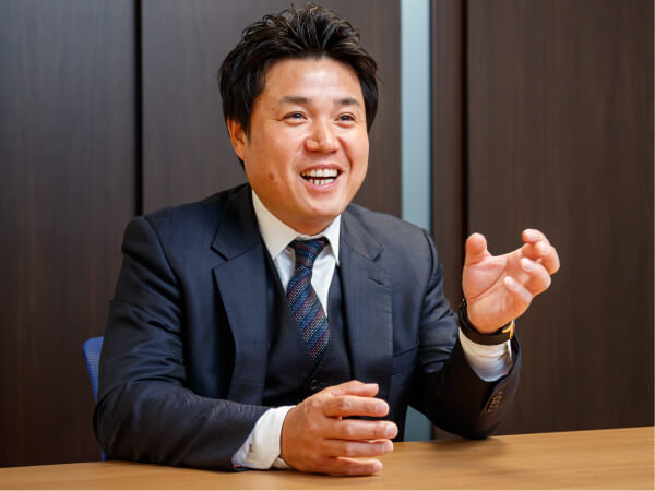 CEO／代表取締役　山本  邦博